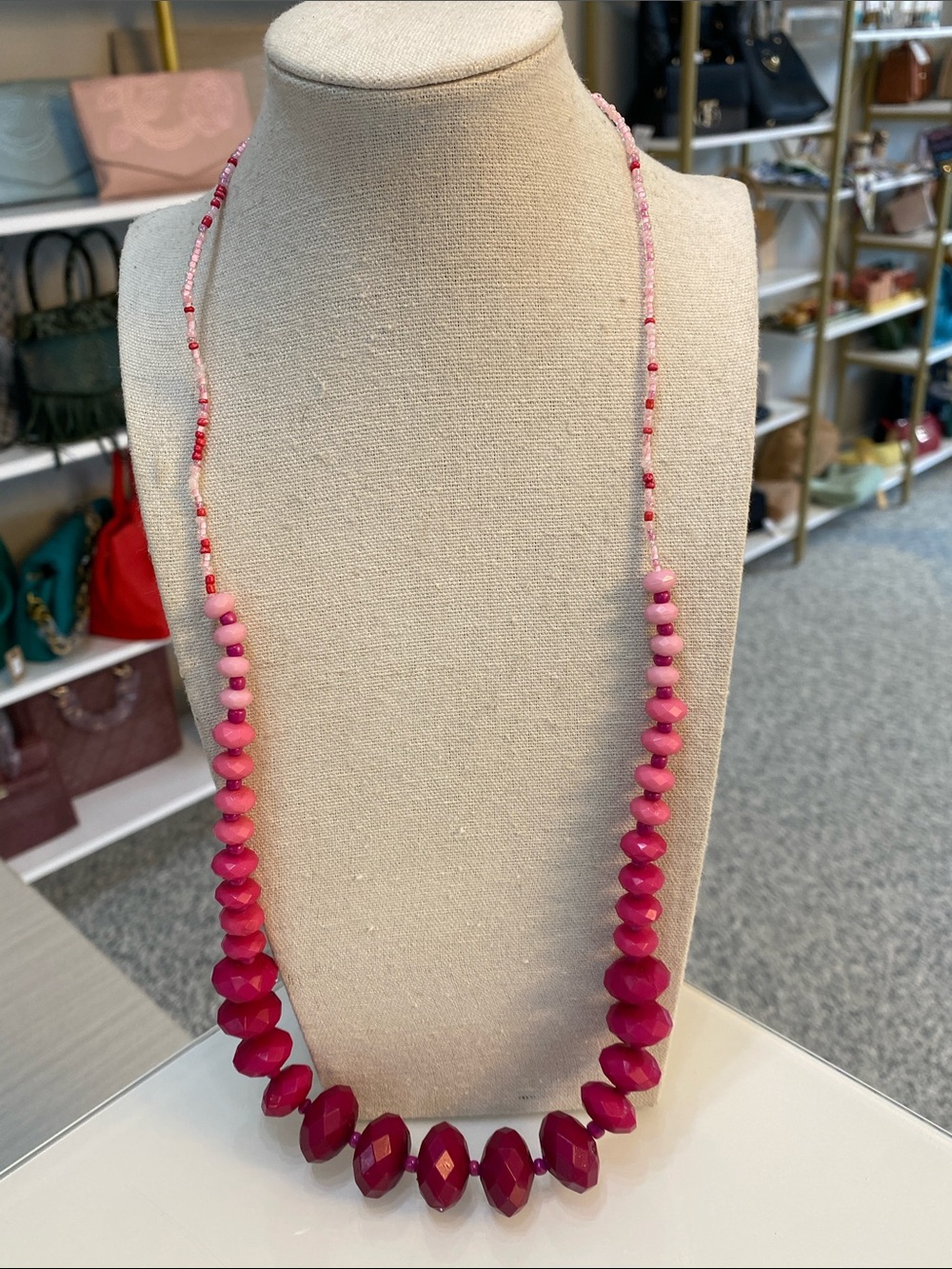 Pink statement necklace - Picture 6 of 6